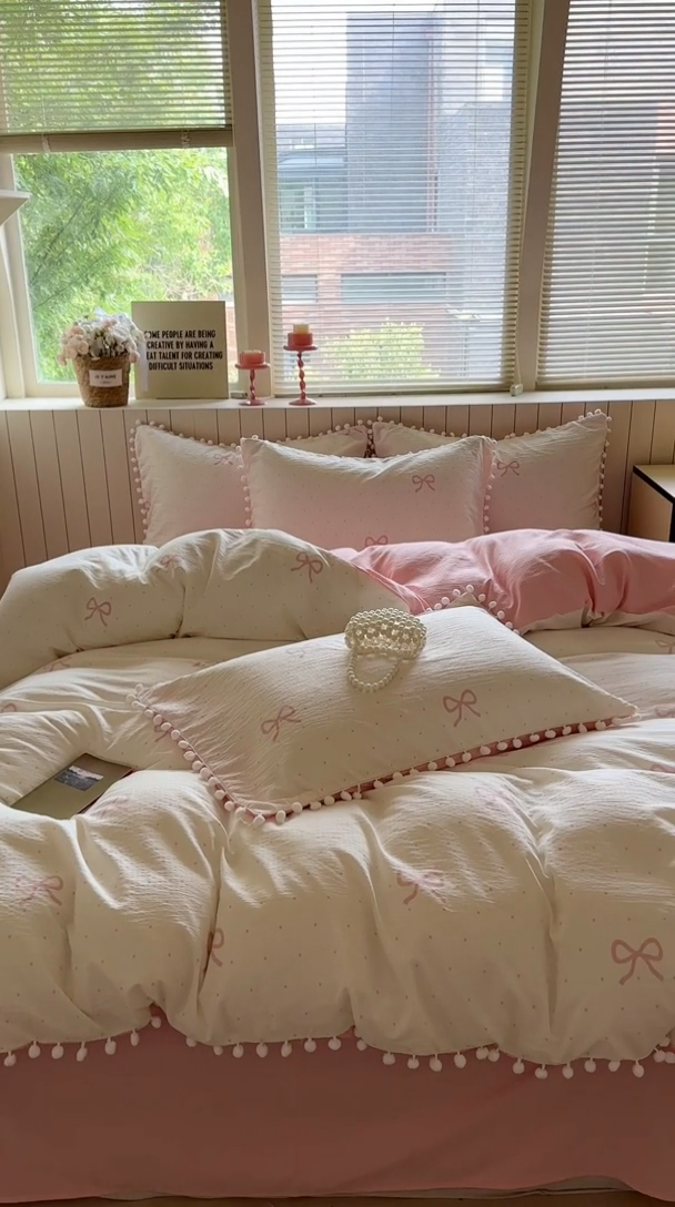 91家纺网 家纺一手货源 找家纺 缘生活 2025新款皱皱纱毛球球流苏四件套 皱皱纱球球流苏-蝴蝶结粉