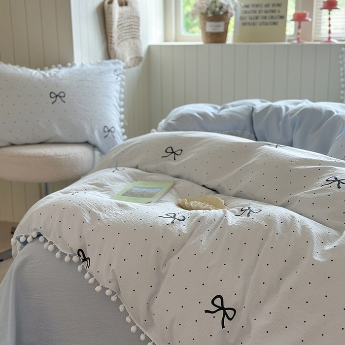 91家纺网 家纺一手货源 找家纺 缘生活 2025新款皱皱纱毛球球流苏四件套 皱皱纱球球流苏-蝴蝶结黑