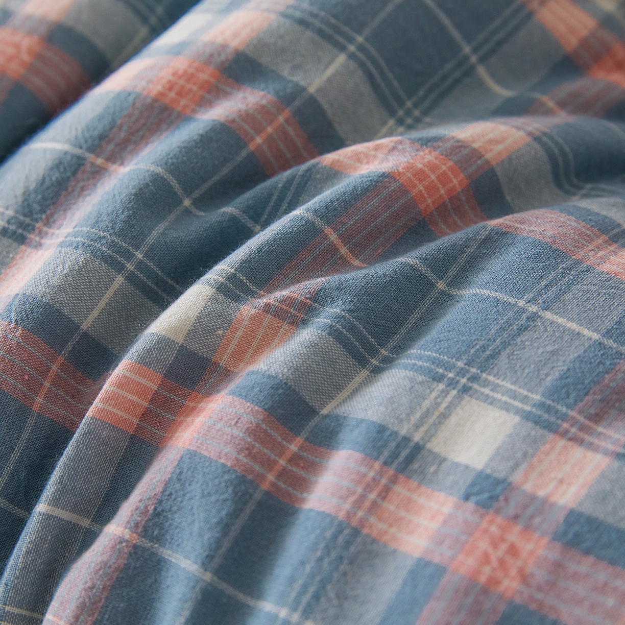 91家纺网 家纺一手货源 找家纺 爱屋及屋 2025新款无印风四季款棉花床垫 格韵蓝