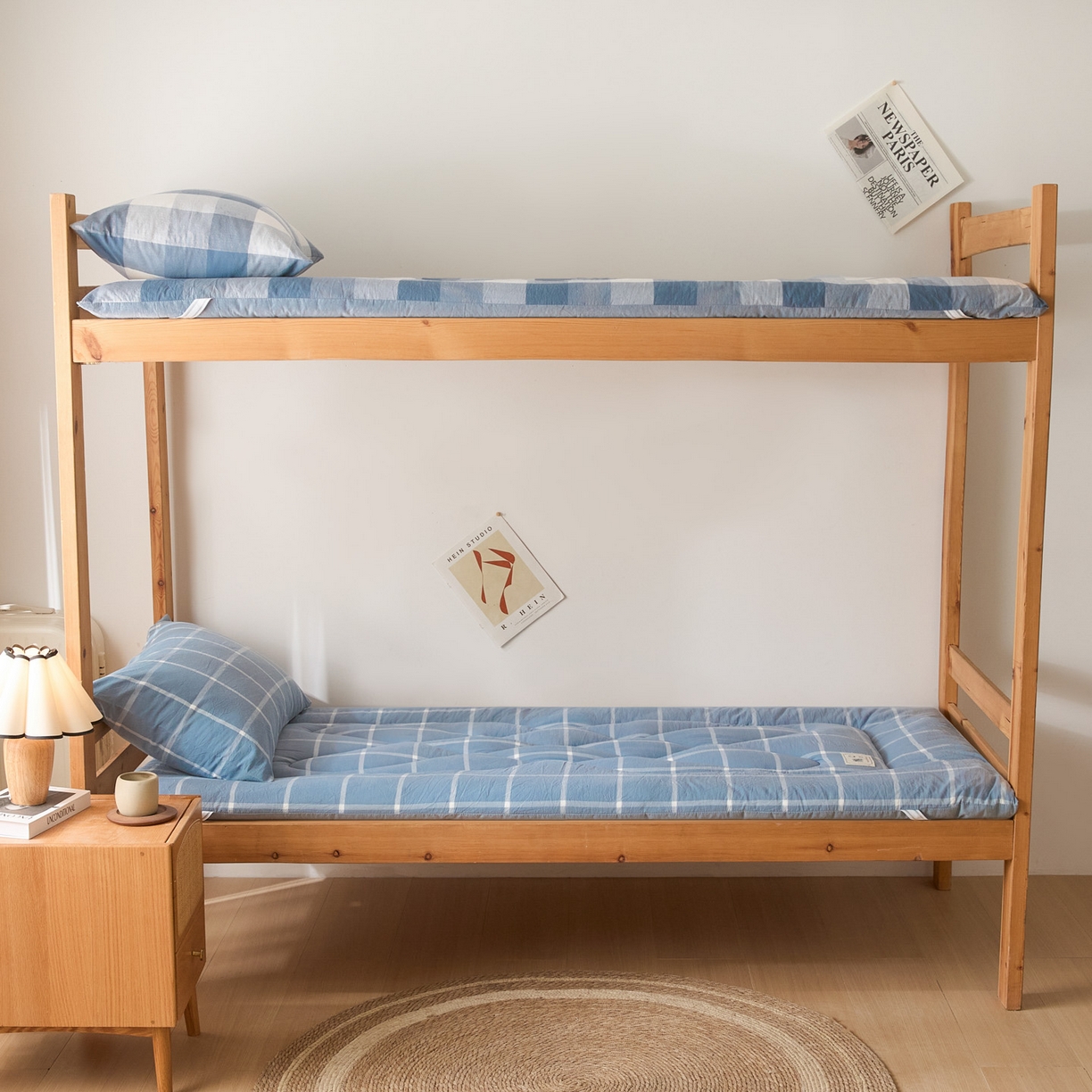 91家纺网 家纺一手货源 找家纺 爱屋及屋 2025款无印风学生棉花床垫 海蓝大格