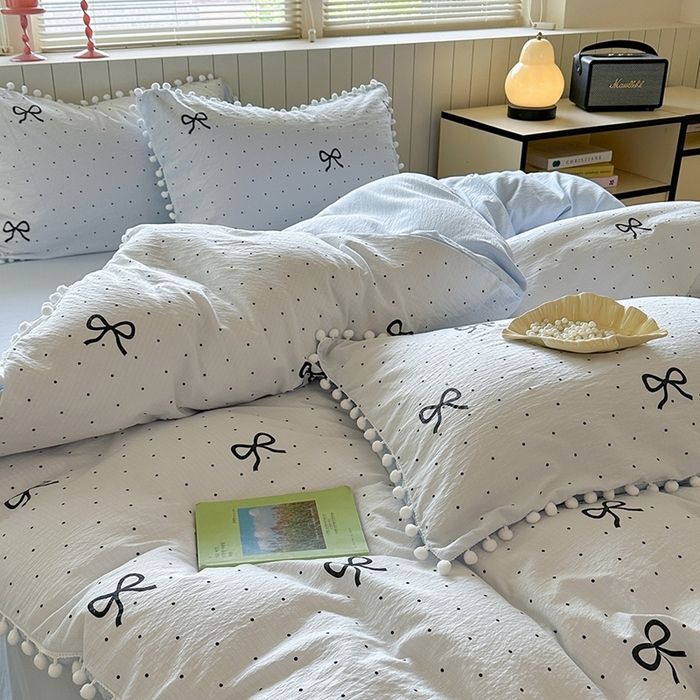 91家纺网 家纺一手货源 找家纺 缘生活 2025新款皱皱纱毛球球流苏四件套 皱皱纱球球流苏-蝴蝶结黑