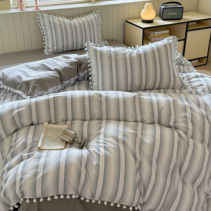 91家纺网 家纺一手货源 找家纺 缘生活 2025新款皱皱纱毛球球流苏四件套 皱皱纱球球流苏-绅士条纹