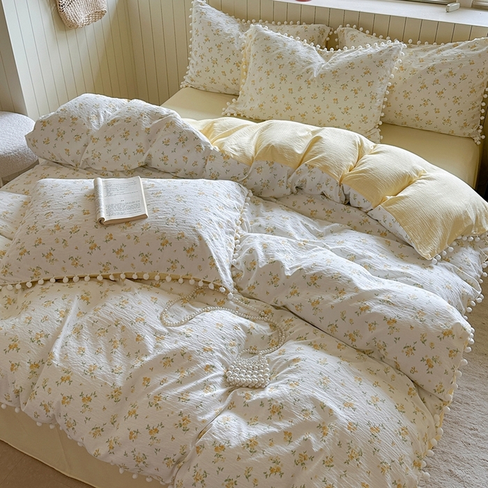 91家纺网 家纺一手货源 找家纺 缘生活 2025新款皱皱纱毛球球流苏四件套 皱皱纱球球流苏-梨花黄