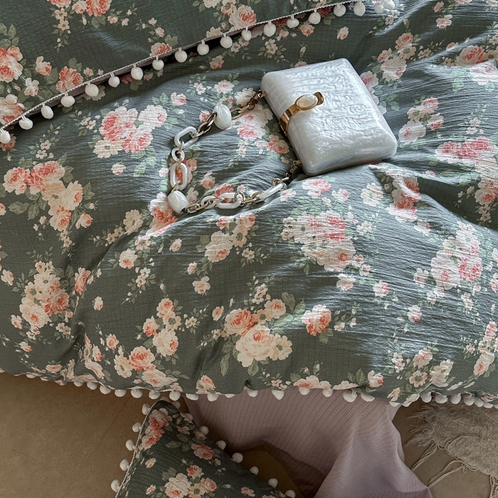 91家纺网 家纺一手货源 找家纺 缘生活 2025新款皱皱纱毛球球流苏四件套 皱皱纱球球流苏-花簇