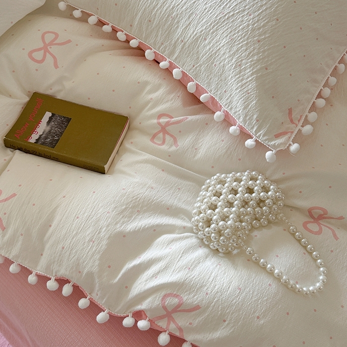 91家纺网 家纺一手货源 找家纺 缘生活 2025新款皱皱纱毛球球流苏四件套 皱皱纱球球流苏-蝴蝶结粉