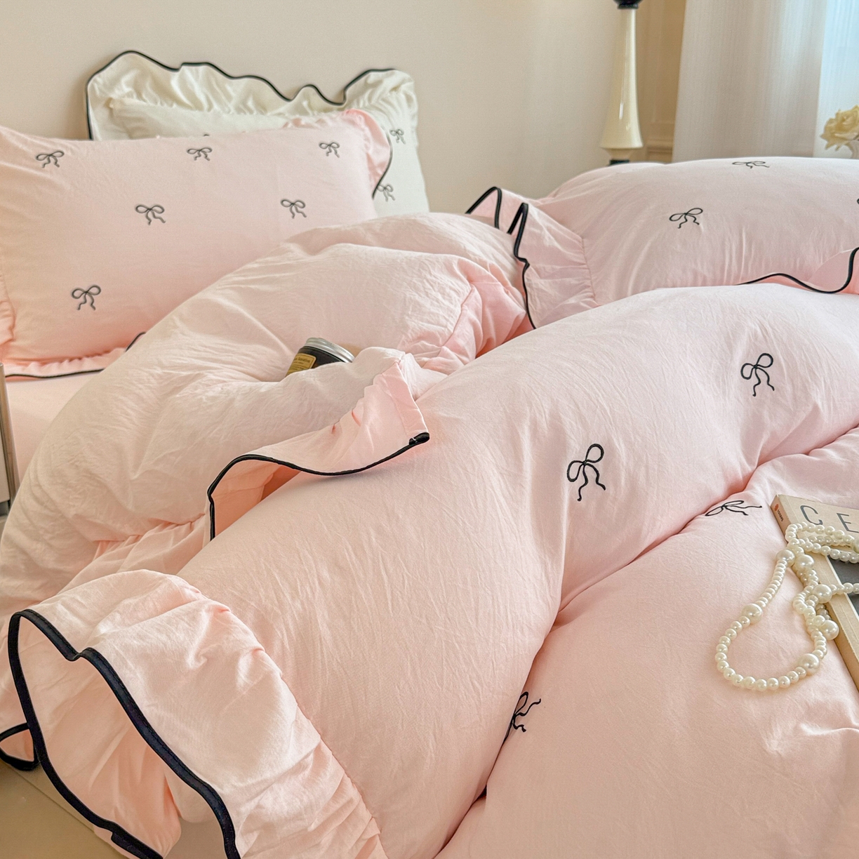 91家纺网 家纺一手货源 找家纺 米可 2025新款云朵棉刺绣花边款四件套 心动-粉