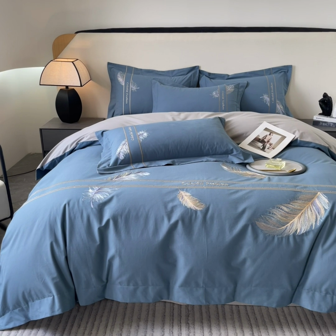 91家纺网 家纺一手货源 找家纺 桃园 2025新款纯棉全棉长绒棉磨毛四件套不掉毛-羽翼 （高端礼盒） 羽翼-宾利蓝