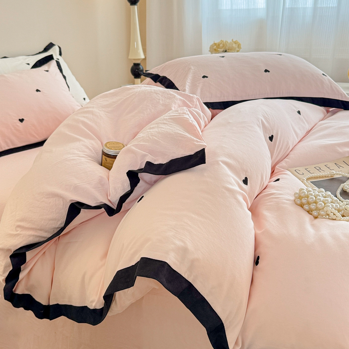 91家纺网 家纺一手货源 找家纺 米可 2025新款云朵棉刺绣花边款四件套 爱心-粉