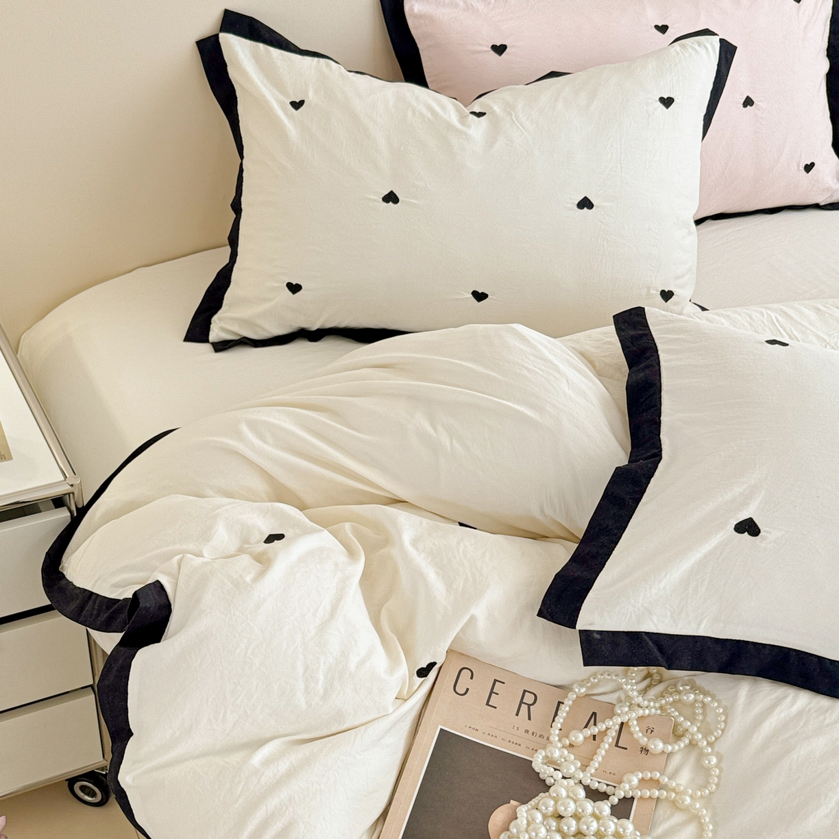 91家纺网 家纺一手货源 找家纺 米可 2025新款云朵棉刺绣花边款四件套 爱心-白