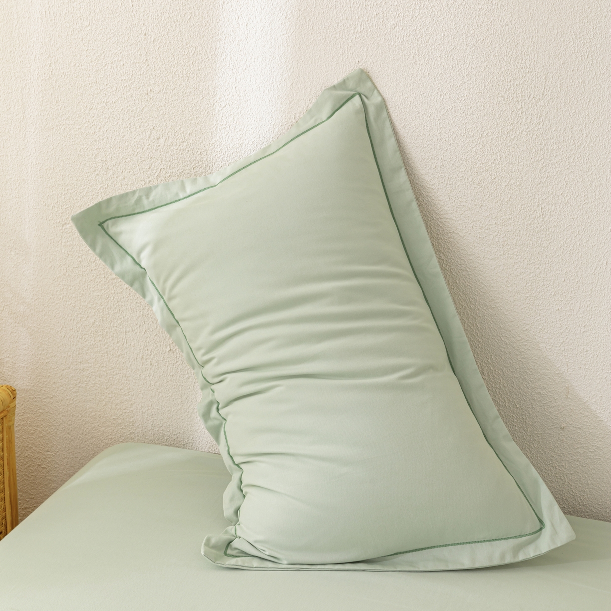 91家纺网 家纺一手货源 找家纺 百寐 2025新款A类100%全棉纯色加厚磨毛加大50*80枕套40*60/48*74枕芯保护套 磨毛-薄荷绿