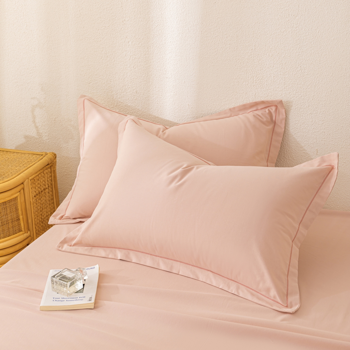 91家纺网 家纺一手货源 找家纺 百寐 2025新款A类100%全棉纯色加厚磨毛加大50*80枕套40*60/48*74枕芯保护套 磨毛-藕粉色