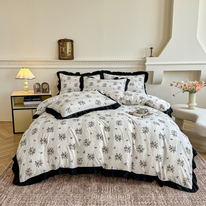 91家纺网 家纺一手货源 找家纺 （总）芷凡家纺 2025新款水洗棉双层纱赫本风四件套-风格二