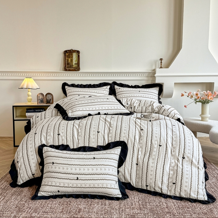 91家纺网 家纺一手货源 找家纺 芷凡家纺 2025新款水洗棉双层纱赫本风四件套-风格二 小爱心