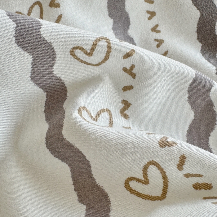 91家纺网 家纺一手货源 找家纺 芷凡家纺 2025新款水洗棉双层纱赫本风四件套-风格二 小爱心