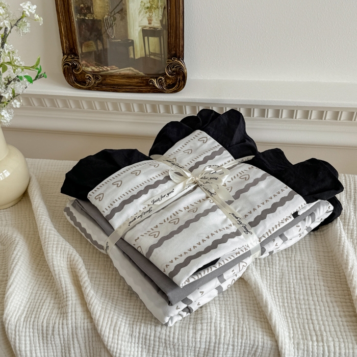 91家纺网 家纺一手货源 找家纺 芷凡家纺 2025新款水洗棉双层纱赫本风四件套-风格二 小爱心