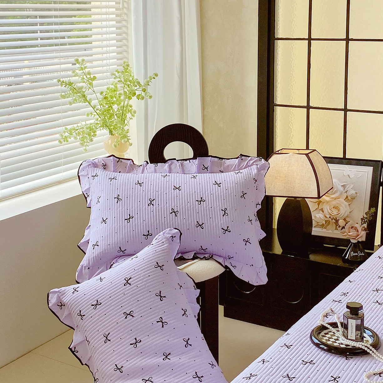 91家纺网 家纺一手货源 找家纺 雨彤家纺 2025新款A类云感公主风双层纱印花夹棉花边款枕套 蝴蝶可颂-公主风