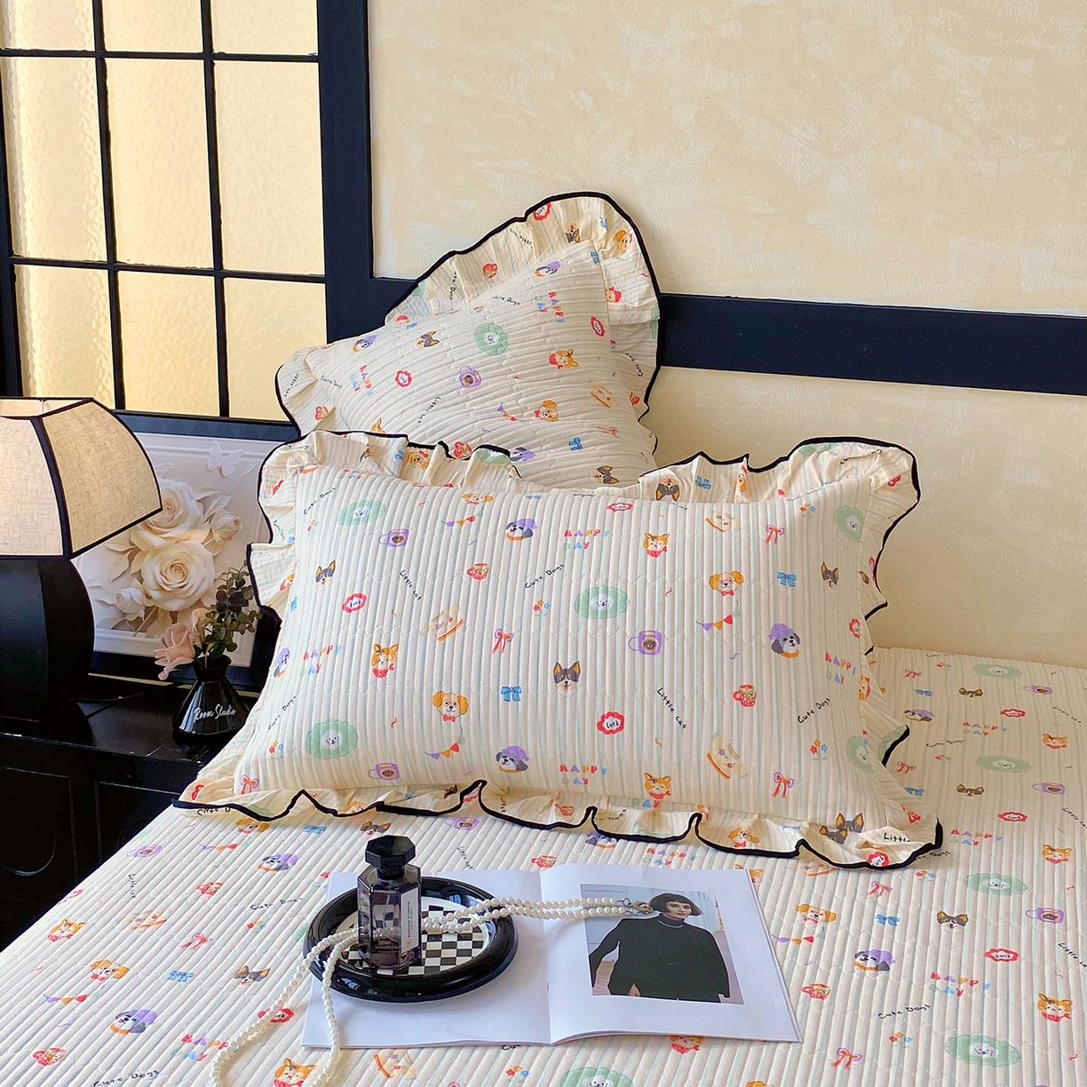 91家纺网 家纺一手货源 找家纺 雨彤家纺 2025新款A类云感公主风双层纱印花夹棉花边款枕套 童趣涂鸦-公主风