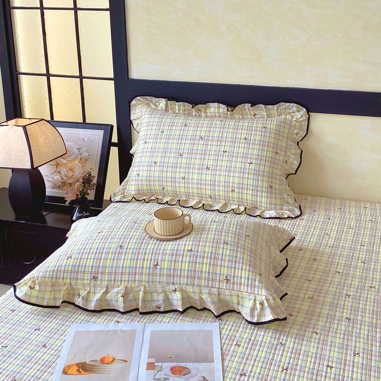 91家纺网 家纺一手货源 找家纺 雨彤家纺 2025新款A类云感公主风双层纱印花夹棉花边款枕套 格调蝴蝶结-公主风