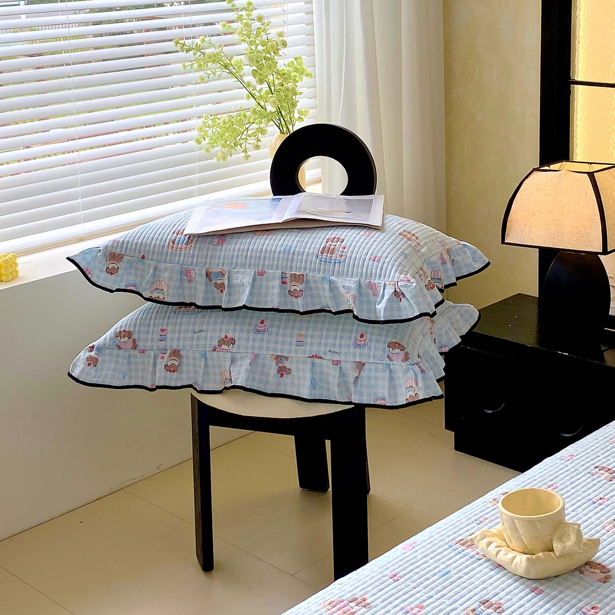 91家纺网 家纺一手货源 找家纺 雨彤家纺 2025新款A类云感公主风双层纱印花夹棉花边款枕套 淘气狗-公主风