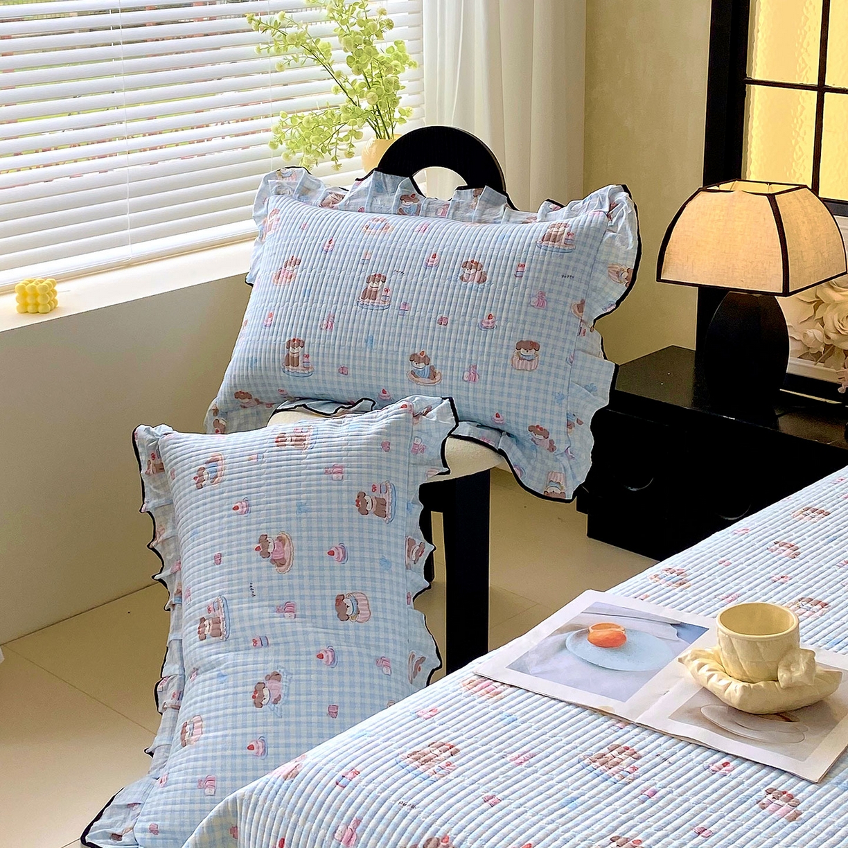 91家纺网 家纺一手货源 找家纺 雨彤家纺 2025新款A类云感公主风双层纱印花夹棉花边款枕套 淘气狗-公主风