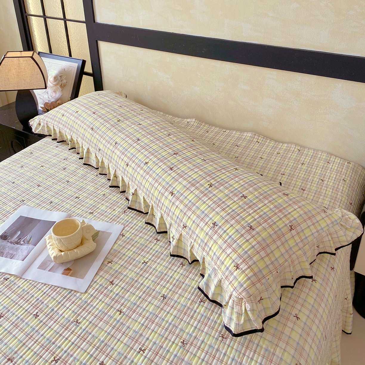 91家纺网 家纺一手货源 找家纺 雨彤家纺 2025新款A类公主风云感双层纱夹棉加长花边款枕套 格调蝴蝶结-公主风