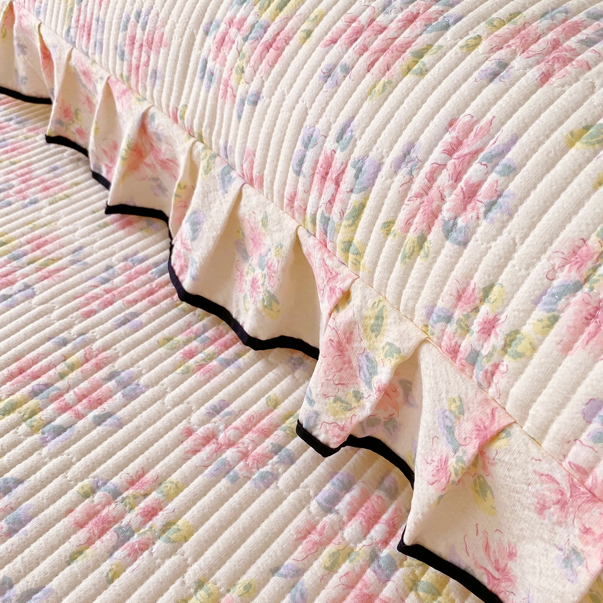 91家纺网 家纺一手货源 找家纺 雨彤家纺 2025新款A类公主风云感双层纱夹棉加长花边款枕套 槐夏风清-公主风