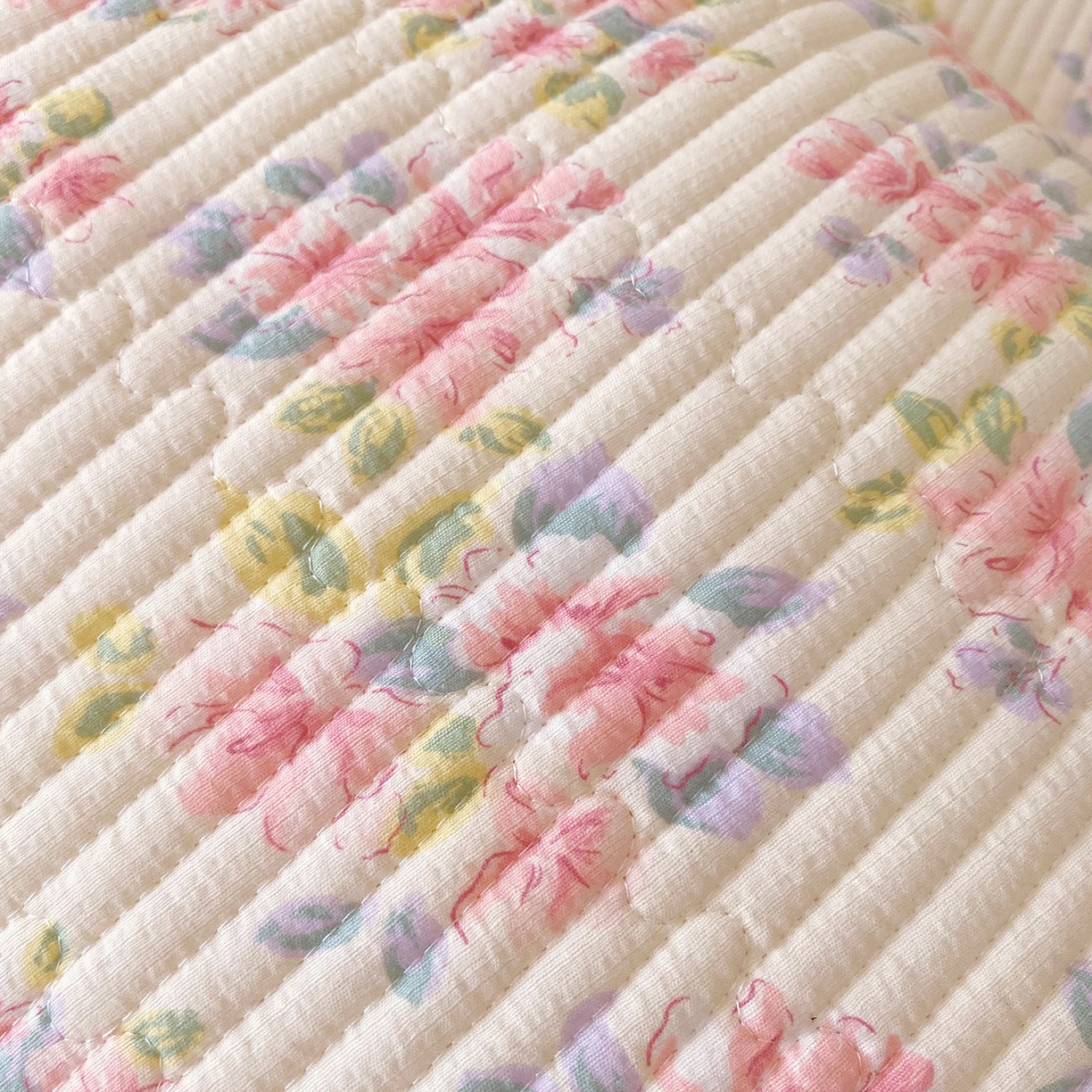 91家纺网 家纺一手货源 找家纺 雨彤家纺 2025新款A类公主风云感双层纱夹棉加长花边款枕套 槐夏风清-公主风