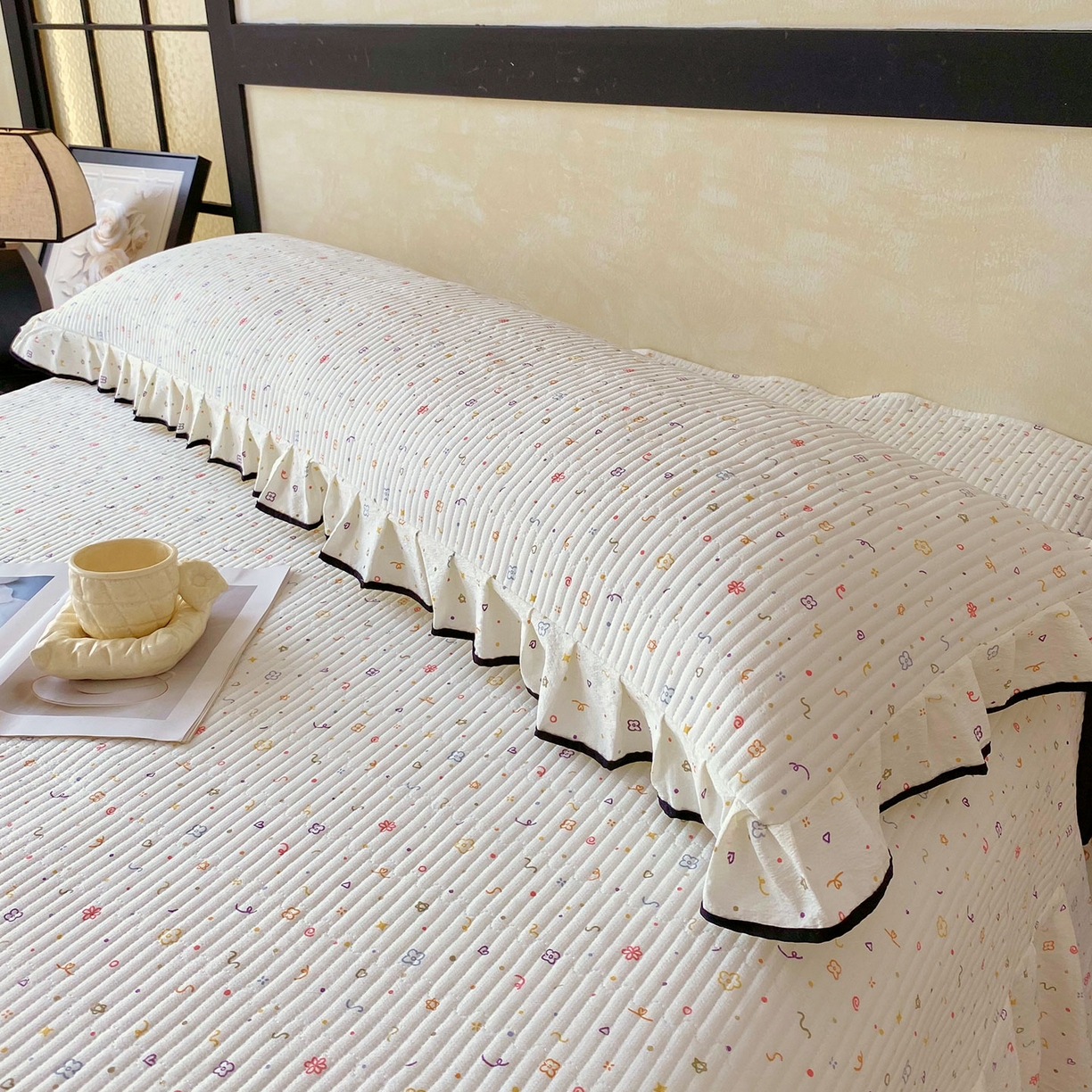 91家纺网 家纺一手货源 找家纺 雨彤家纺 2025新款A类公主风云感双层纱夹棉加长花边款枕套 小确幸-公主风