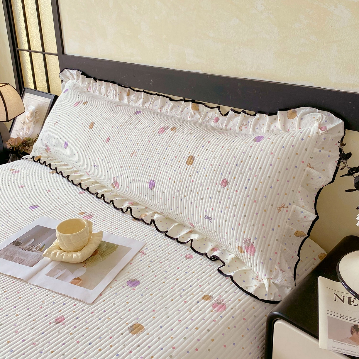 91家纺网 家纺一手货源 找家纺 雨彤家纺 2025新款A类公主风云感双层纱夹棉加长花边款枕套 点点莓果-公主风