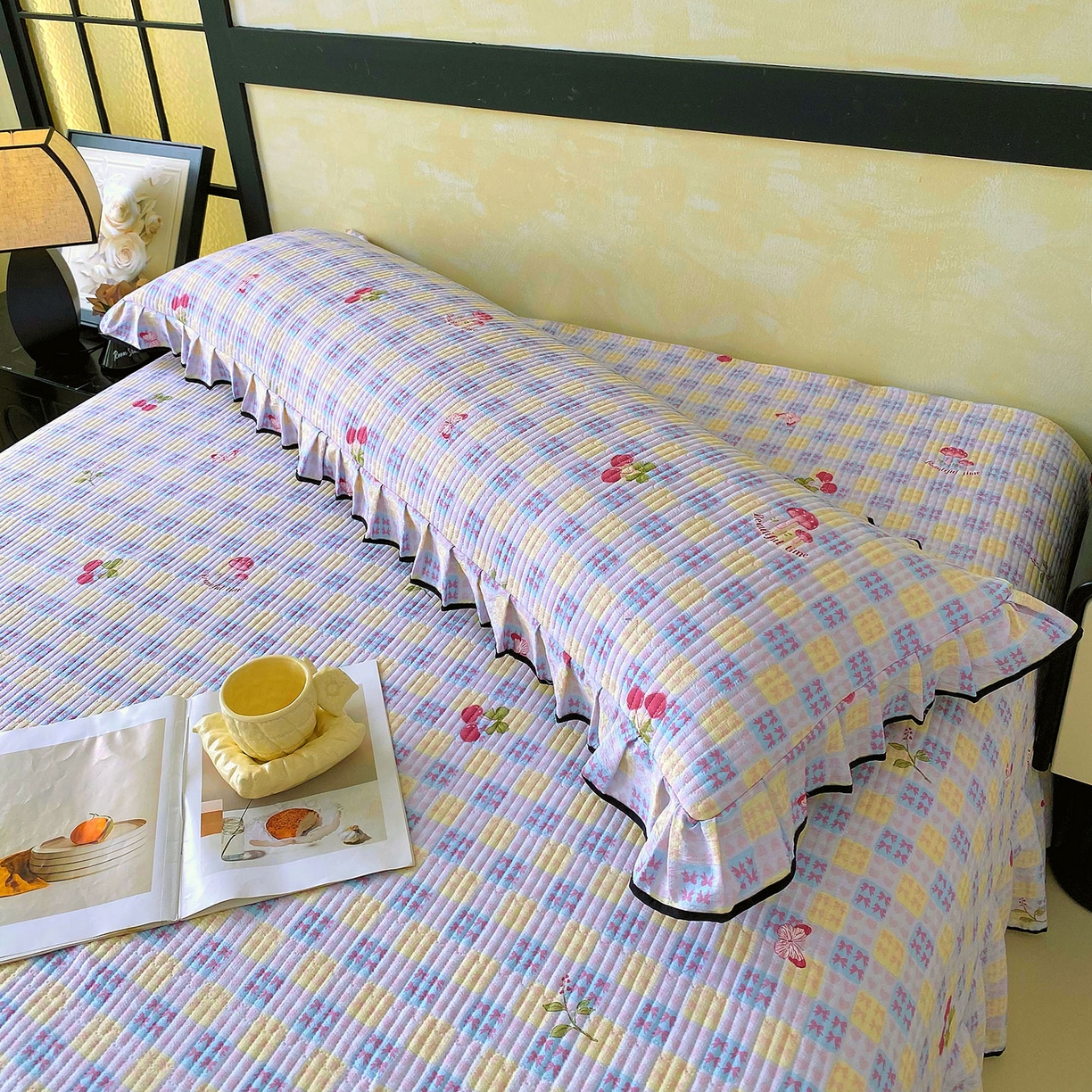 91家纺网 家纺一手货源 找家纺 雨彤家纺 2025新款A类公主风云感双层纱夹棉加长花边款枕套 森田原野-公主风