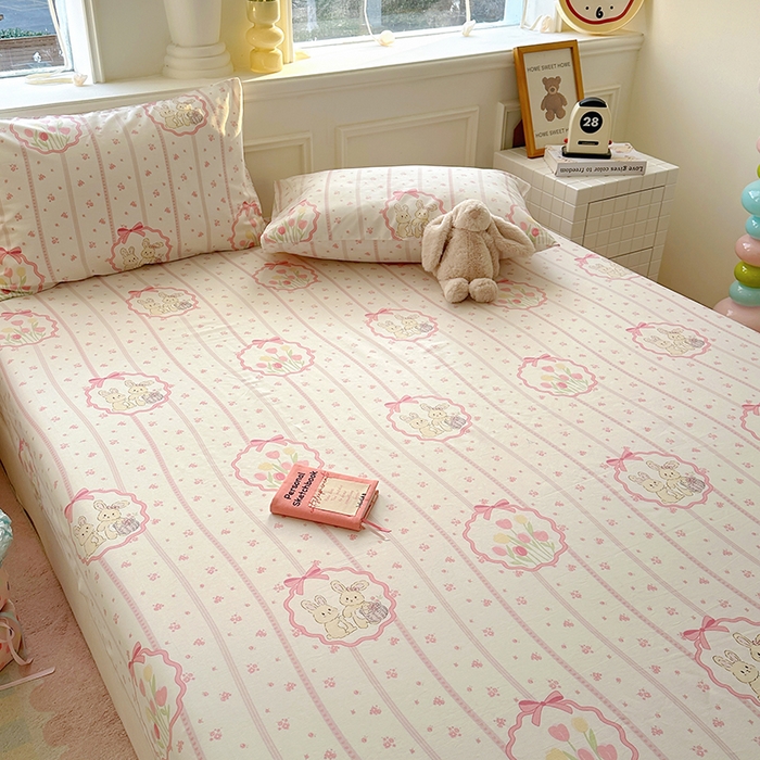 91家纺网 家纺一手货源 找家纺 希诺家居 2025新款全棉纯棉卡通小清新床笠 粉兔酱