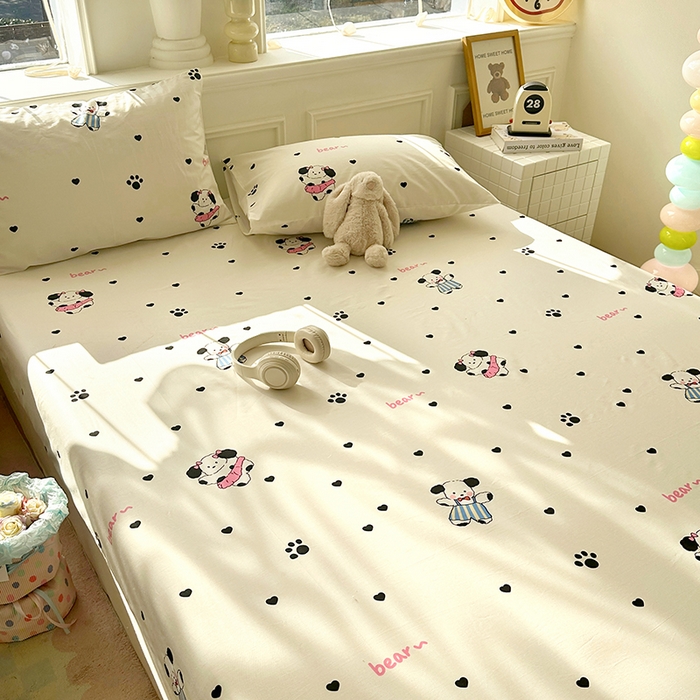 91家纺网 家纺一手货源 找家纺 希诺家居 2025新款全棉纯棉卡通小清新床笠 甜心小熊