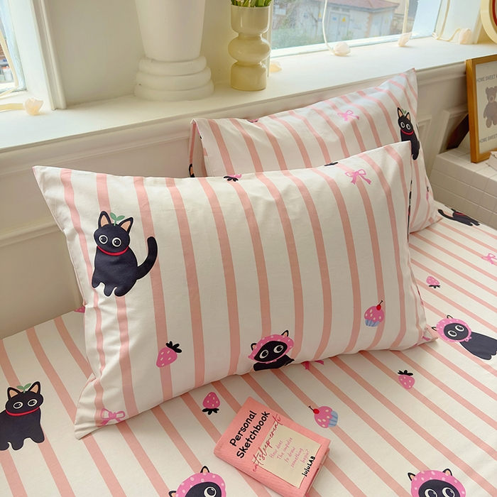 91家纺网 家纺一手货源 找家纺 希诺家居 2025新款全棉纯棉卡通小清新床笠 条纹黑猫