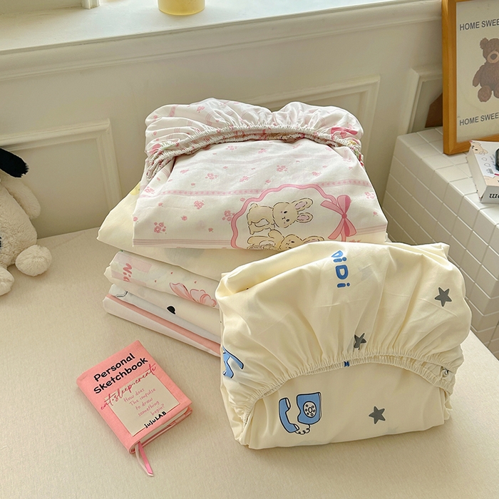 91家纺网 家纺一手货源 找家纺 希诺家居 2025新款全棉纯棉卡通小清新床笠 组合图