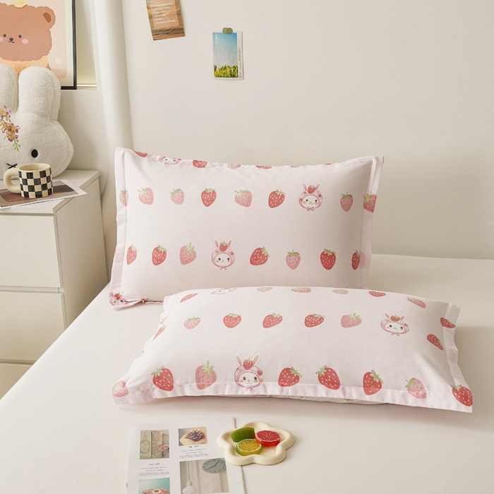 翎盈家纺2025款ins风小清新卡通多规格纯棉枕套全棉枕头套 草莓兔兔