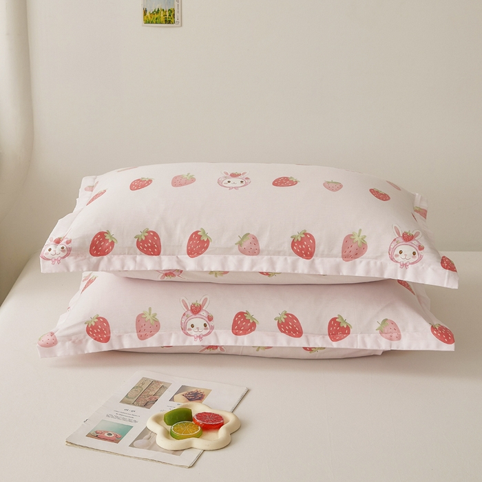 91家纺网 家纺一手货源 找家纺 翎盈家纺2025款ins风小清新卡通多规格纯棉枕套全棉枕头套 草莓兔兔