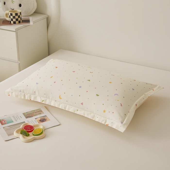 91家纺网 家纺一手货源 找家纺 翎盈家纺2025款ins风小清新卡通多规格纯棉枕套全棉枕头套 快乐魔法