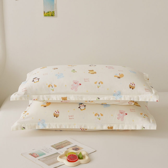 91家纺网 家纺一手货源 找家纺 翎盈家纺2025款ins风小清新卡通多规格纯棉枕套全棉枕头套 甜蜜乐园