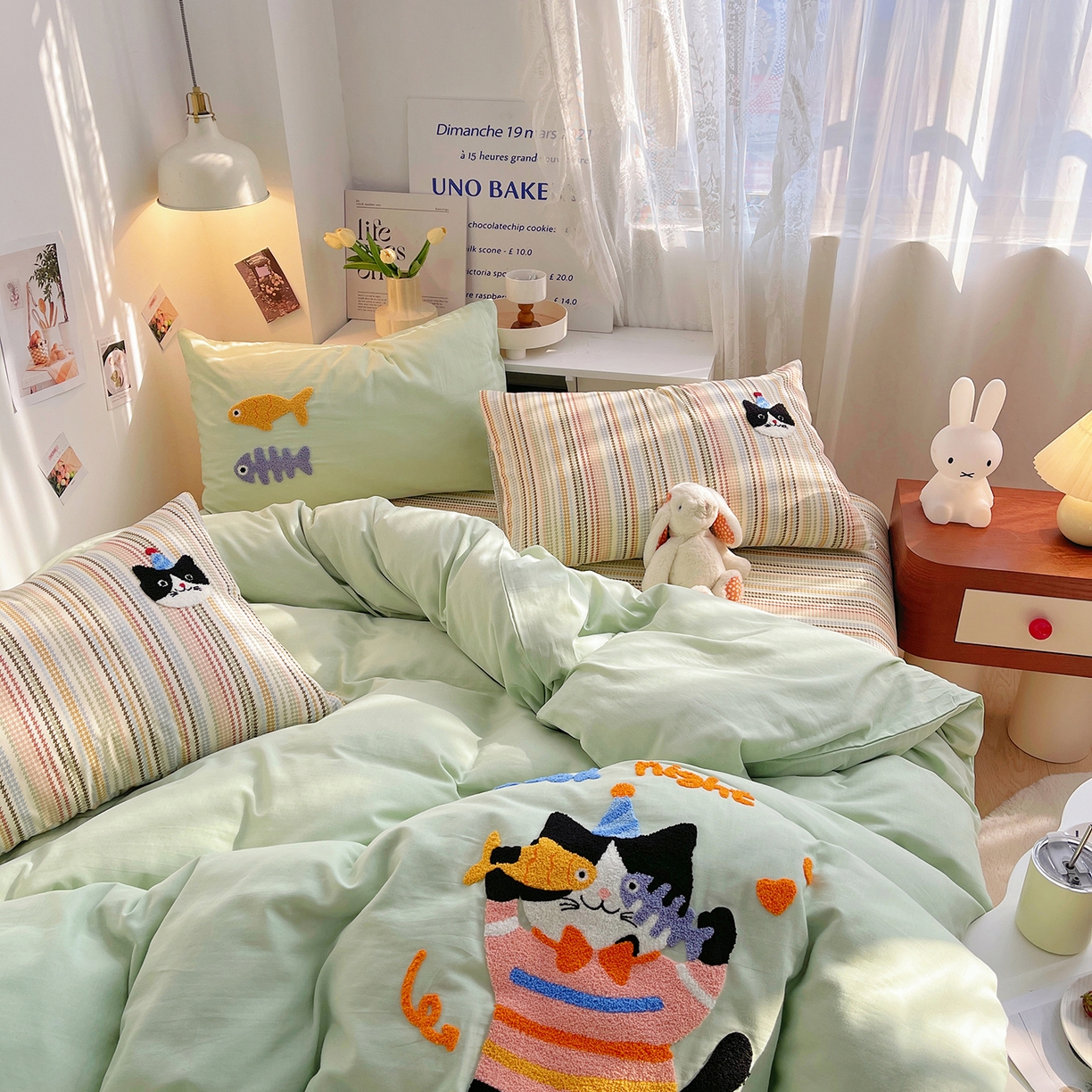 91家纺网 家纺一手货源 找家纺 （总）炫拼家纺 2025春夏新款全棉纯棉A类40支双层纱卡通毛巾绣四件套-慕斯