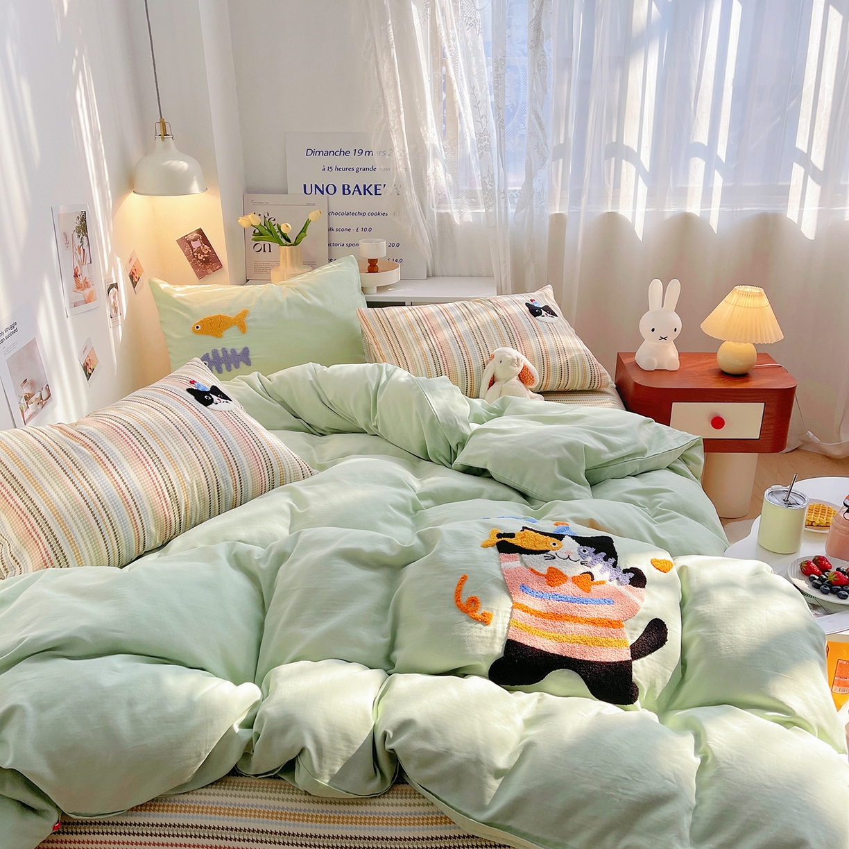 91家纺网 家纺一手货源 找家纺 炫拼家纺 2026春夏新款全棉纯棉A类40支双层纱卡通毛巾绣四件套-慕斯 趣味猫