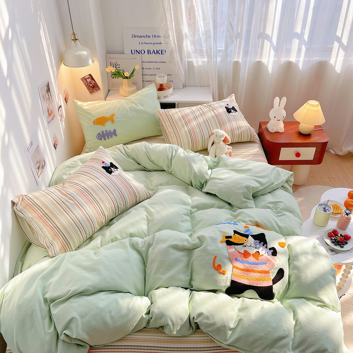 91家纺网 家纺一手货源 找家纺 炫拼家纺 2026春夏新款全棉纯棉A类40支双层纱卡通毛巾绣四件套-慕斯 趣味猫