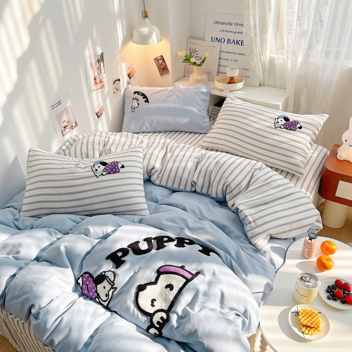 91家纺网 家纺一手货源 找家纺 炫拼家纺 2026春夏新款全棉纯棉A类40支双层纱卡通毛巾绣四件套-慕斯 晚安狗