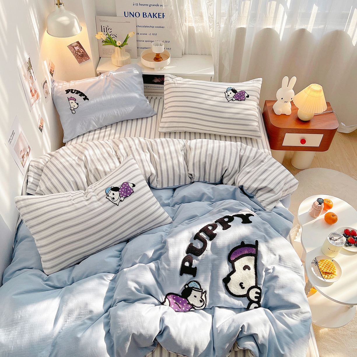 91家纺网 家纺一手货源 找家纺 炫拼家纺 2026春夏新款全棉纯棉A类40支双层纱卡通毛巾绣四件套-慕斯 晚安狗