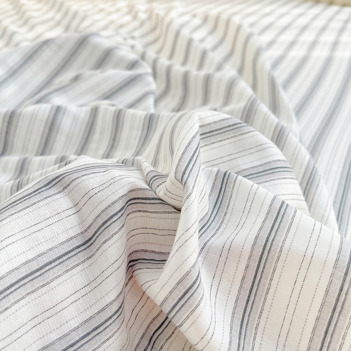 91家纺网 家纺一手货源 找家纺 炫拼家纺 2026春夏新款全棉纯棉A类40支双层纱卡通毛巾绣四件套-慕斯 晚安狗