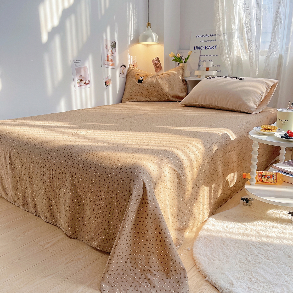 91家纺网 家纺一手货源 找家纺 炫拼家纺 2026春夏新款全棉纯棉A类40支双层纱卡通毛巾绣四件套-慕斯 哈尼熊