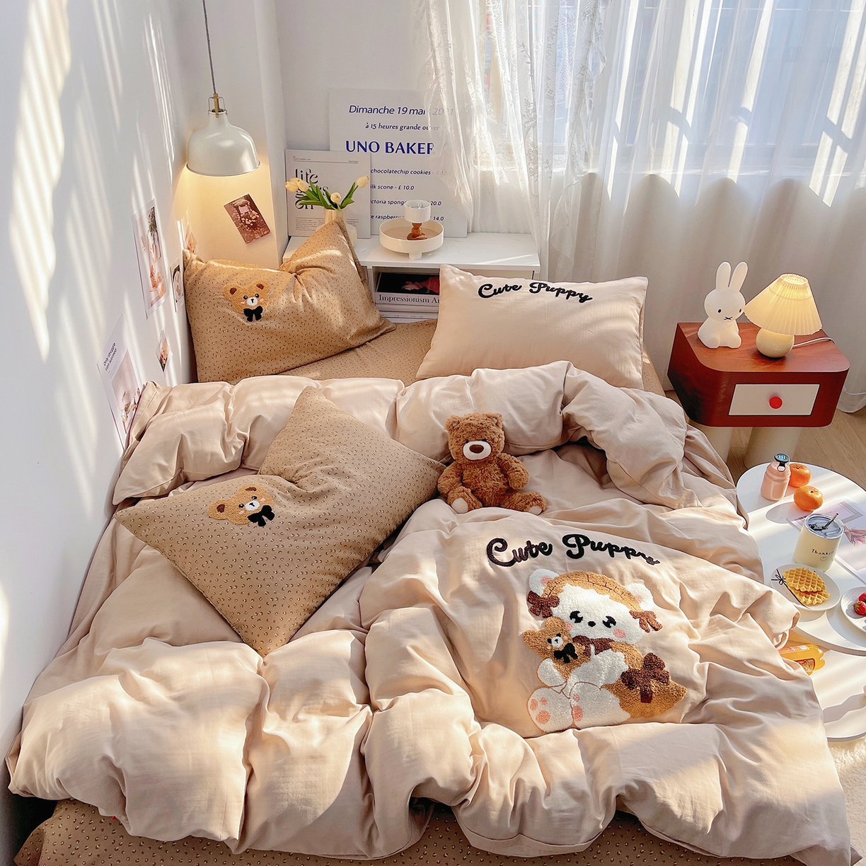 91家纺网 家纺一手货源 找家纺 炫拼家纺 2026春夏新款全棉纯棉A类40支双层纱卡通毛巾绣四件套-慕斯 哈尼熊