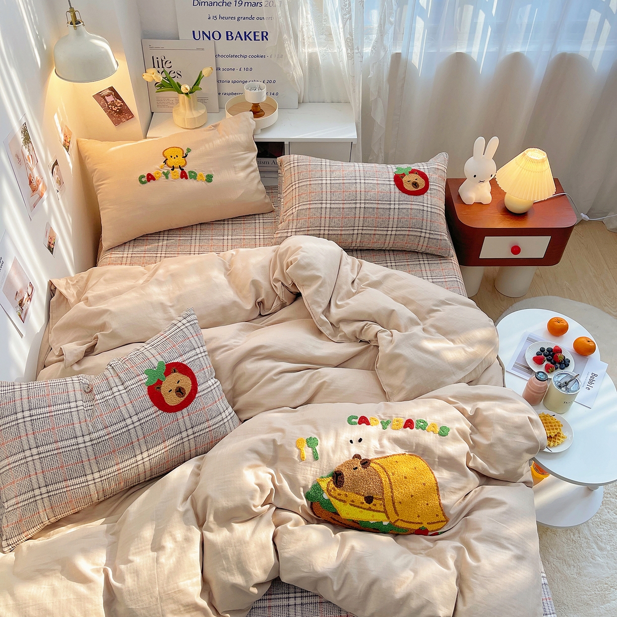 91家纺网 家纺一手货源 找家纺 炫拼家纺 2026春夏新款全棉纯棉A类40支双层纱卡通毛巾绣四件套-慕斯 汉堡卡皮