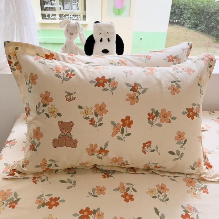 91家纺网 家纺一手货源 找家纺 百寐 2025新款秋冬全棉生态磨毛印花单品枕套48*74cm单只一对枕芯保护套 花满径