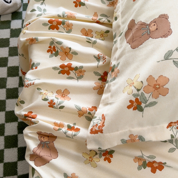 91家纺网 家纺一手货源 找家纺 百寐 2025新款秋冬全棉生态磨毛印花单品枕套48*74cm单只一对枕芯保护套 花满径