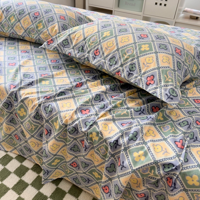 91家纺网 家纺一手货源 找家纺 百寐 2025新款秋冬全棉生态磨毛印花单品枕套48*74cm单只一对枕芯保护套 宁梵西